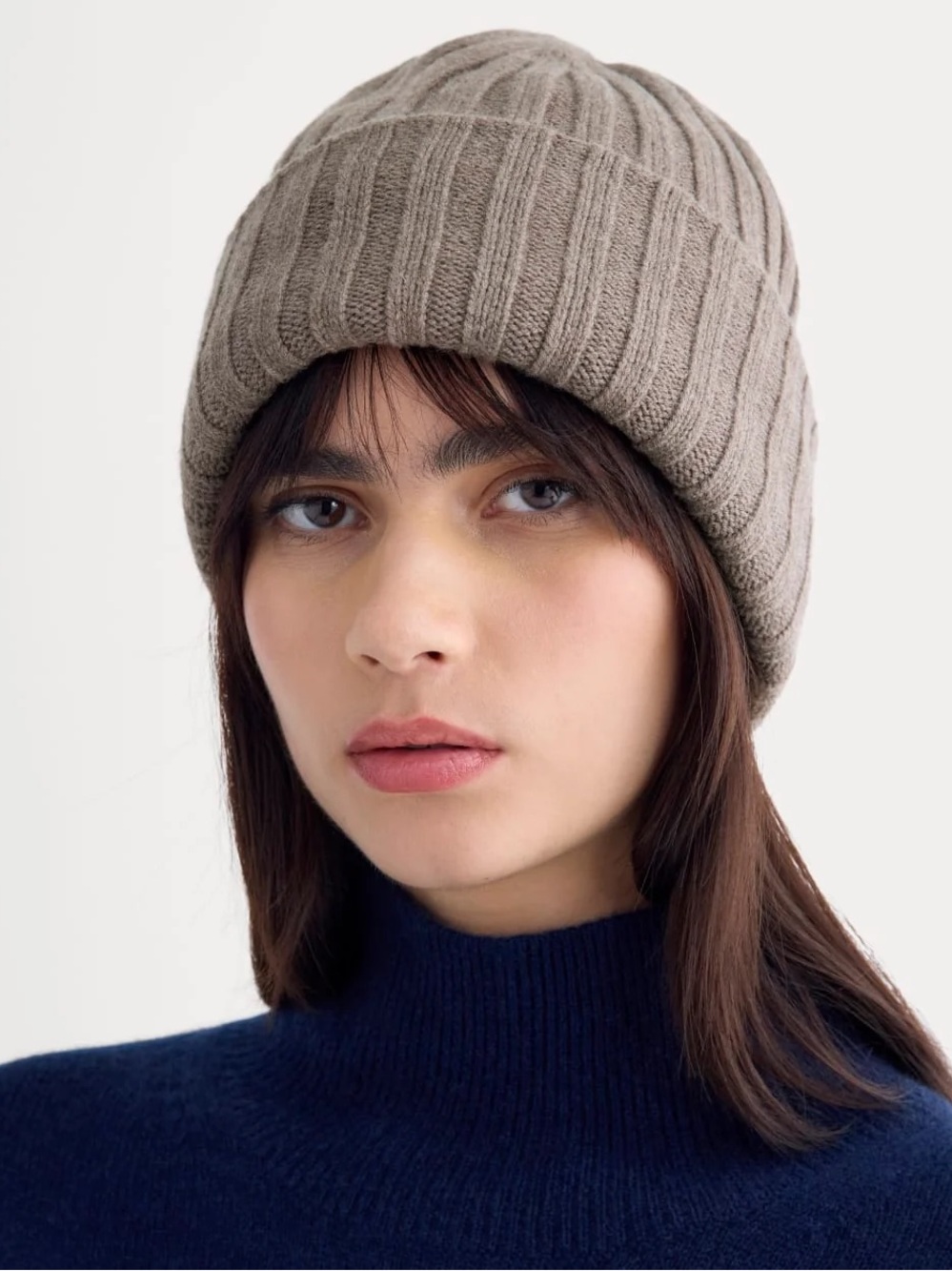 Everlane Beanie, taupe.